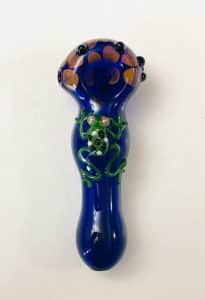 Hand Pipe with frog on it