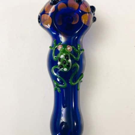 Hand Pipe with frog on it