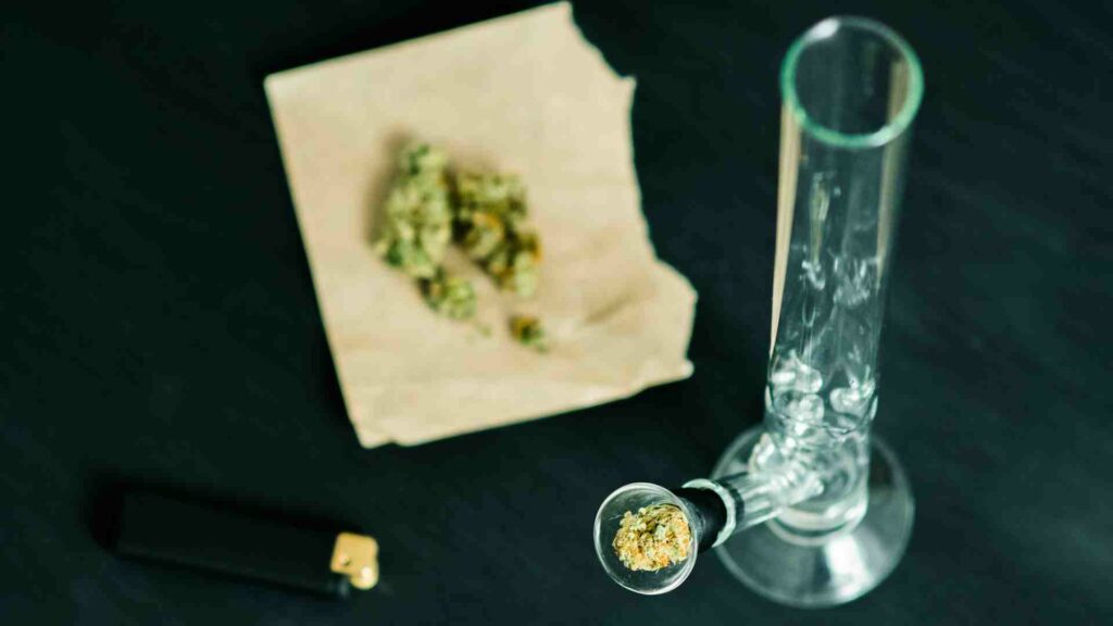 Size Matters: Exploring the Ease of Use in Mini Bongs versus Larger Ones