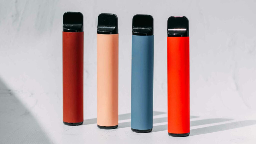 Understanding the Battery Life of Disposable Vapes: Tips for Prolonging Usage